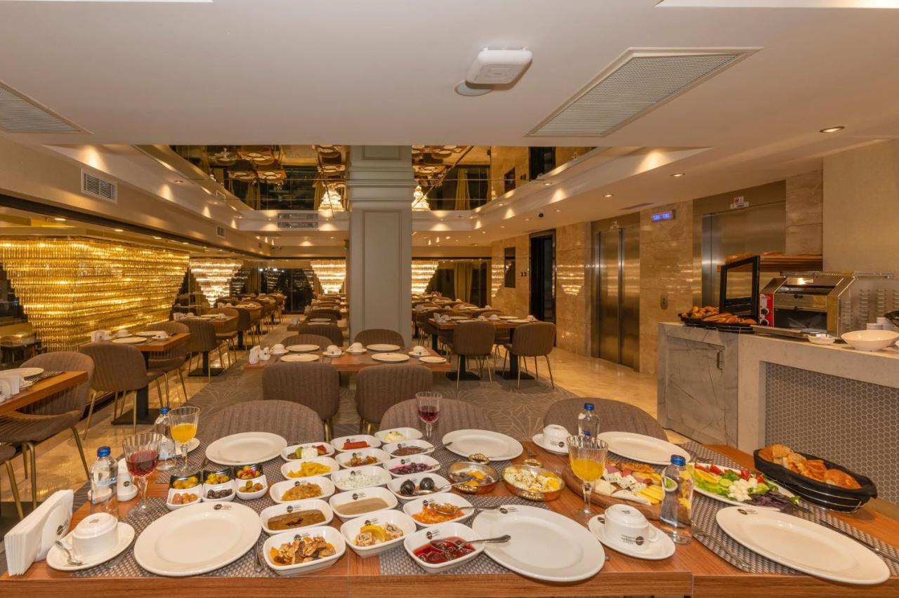The Conforium Hotel Van Luaran gambar