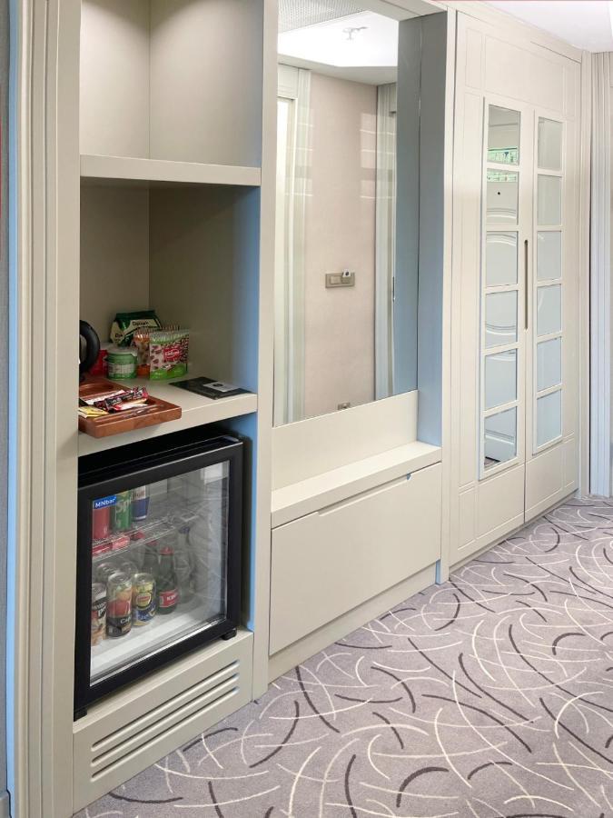 The Conforium Hotel Van Luaran gambar