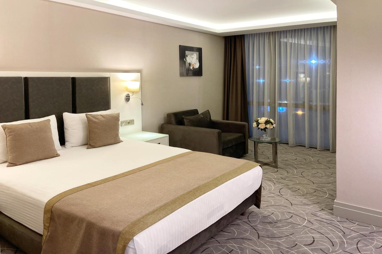 The Conforium Hotel Van Luaran gambar